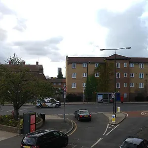 City View Stratford Hotel